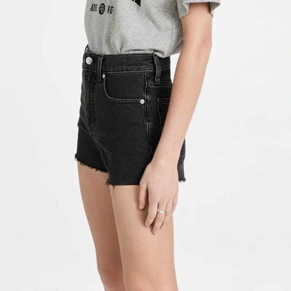Madewell Black Denim Jean Shorts - Picture 4 of 14